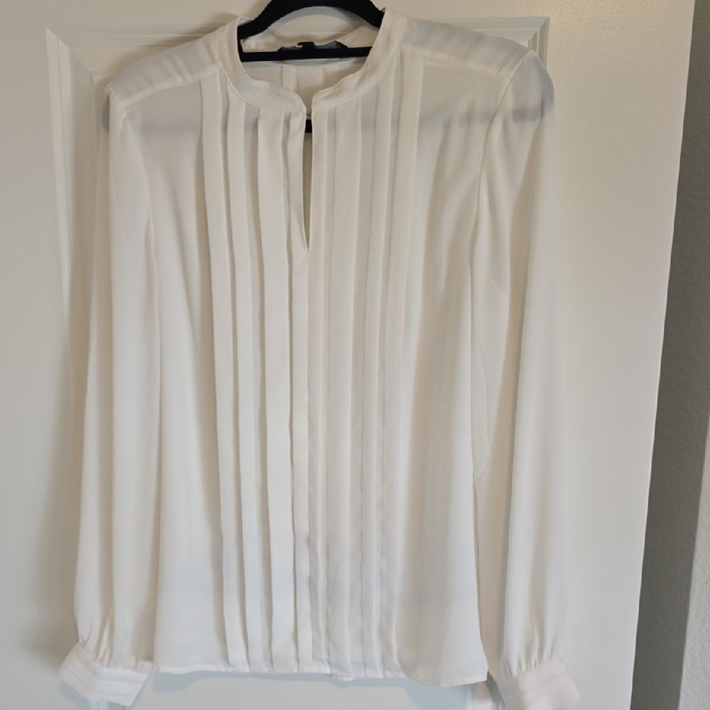 White House Black Market White Pleated Blouse